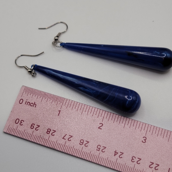 Vintage Style Earrings - Picture 2 of 2